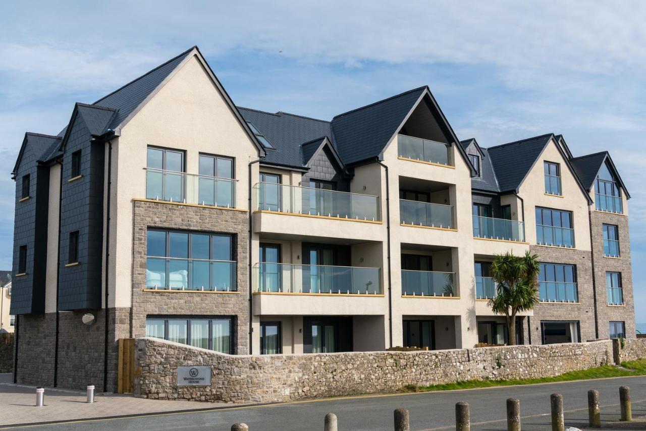 Apartment 3 Waterstone House - Sea Front Apartment, Hot Tub Tenby Dış mekan fotoğraf