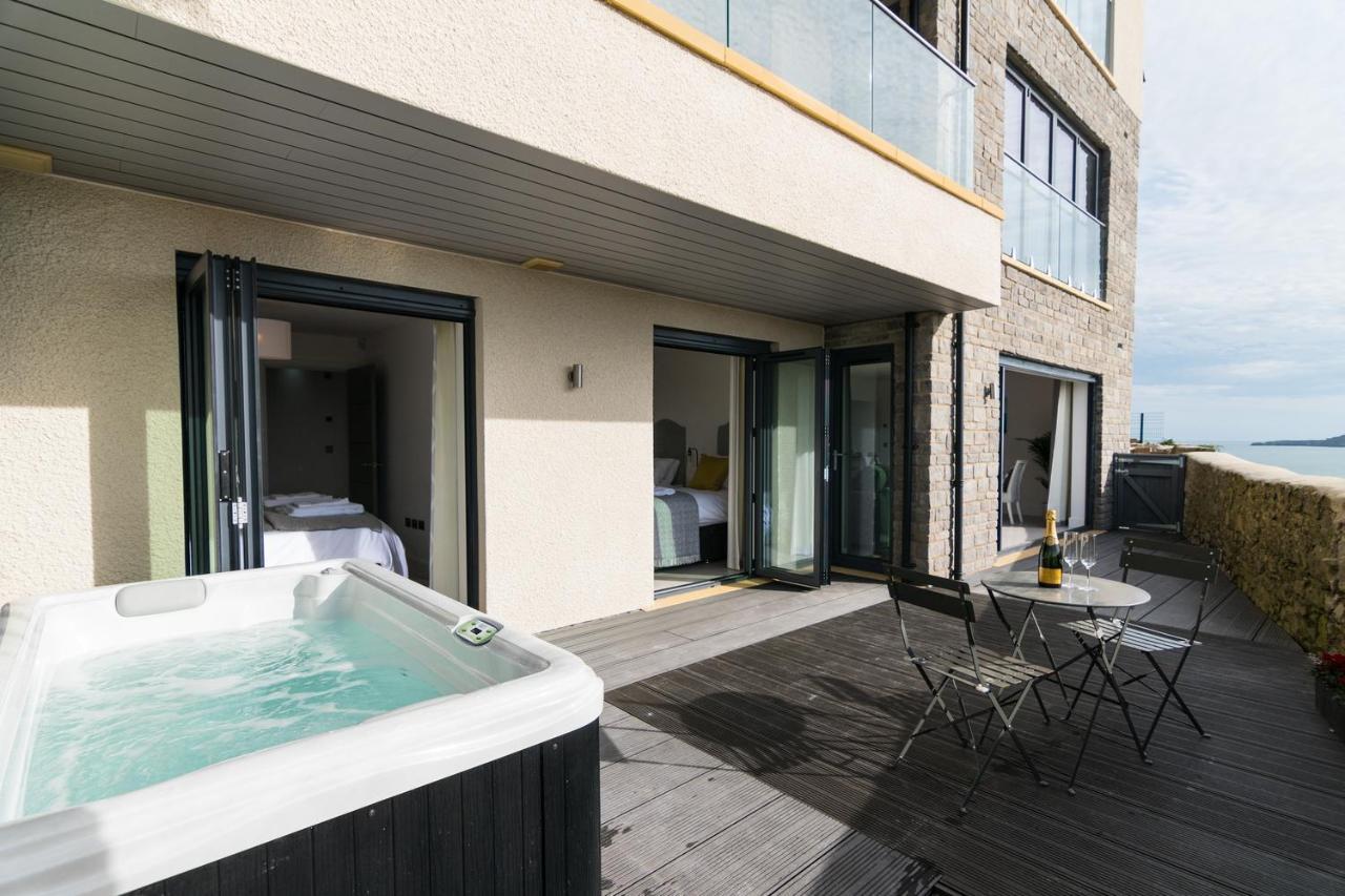 Apartment 3 Waterstone House - Sea Front Apartment, Hot Tub Tenby Dış mekan fotoğraf